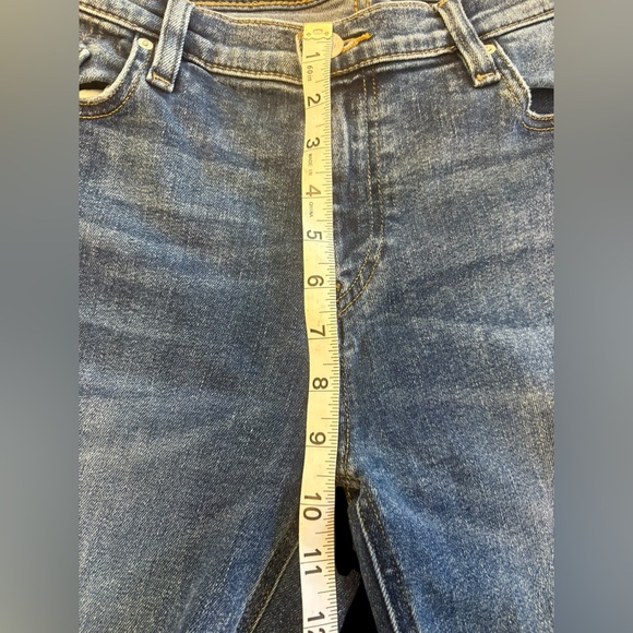 Hudson Lana Mid-Rise Distressed Slim Boyfriend Jeans, size 28 - Picture 6 of 8